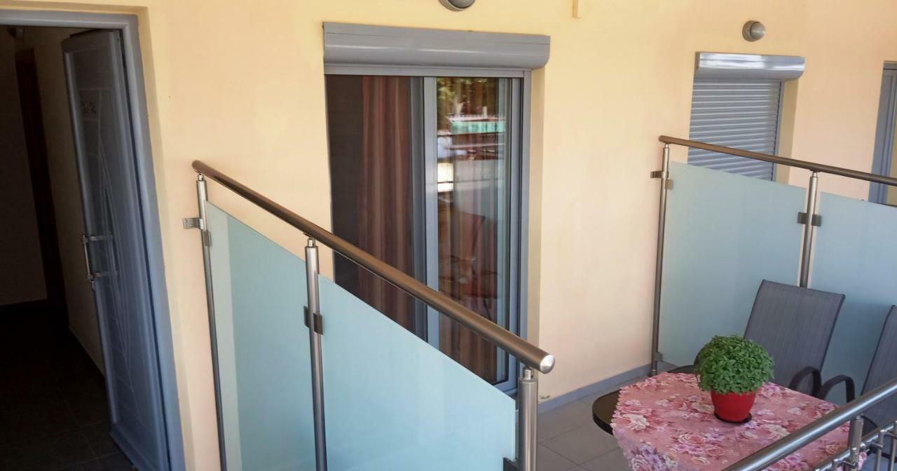 Villa Georgia Beach 新马尔马拉斯 外观 照片